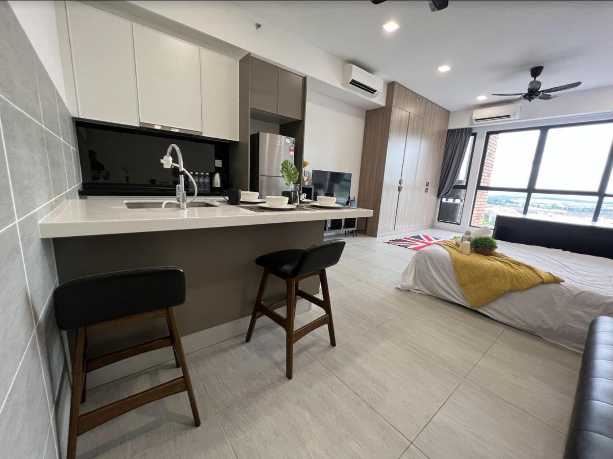 Free Parking # 2 Bed Family Bellsuite - Sepang Klia Kota Warisan Exterior foto